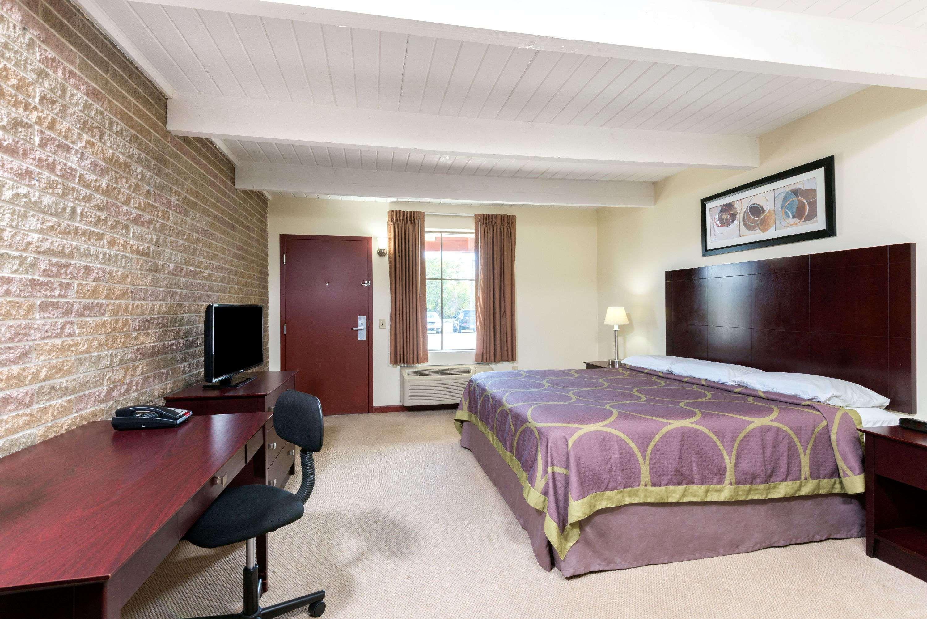 Super 8 By Wyndham Beaver Falls Buitenkant foto